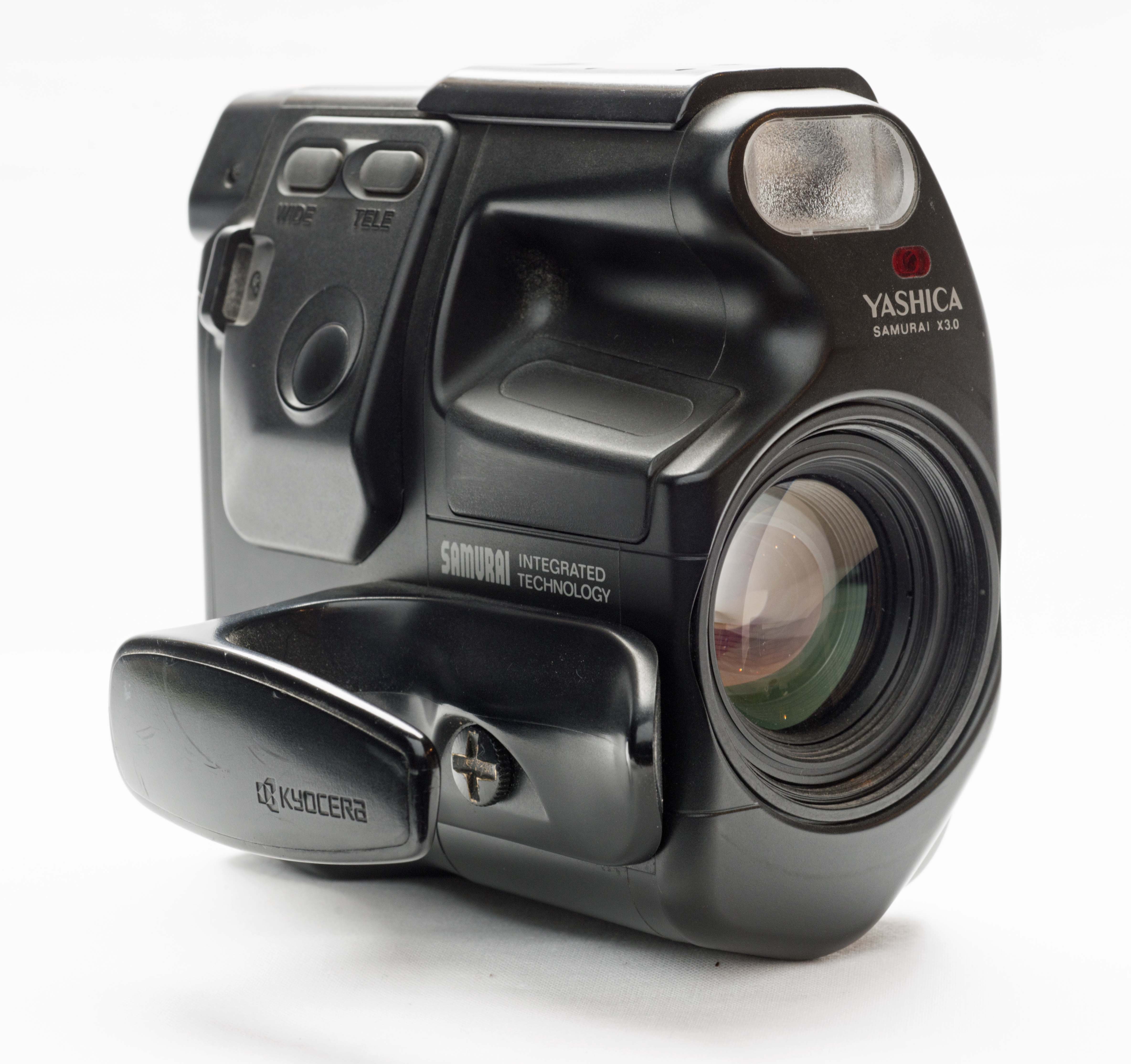 YASHICA Samurai X 3.0